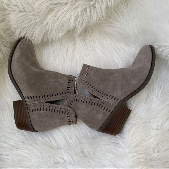 NWOB Lucky Brand LP-Francee leather booties 8.5 - Picture 2 of 9